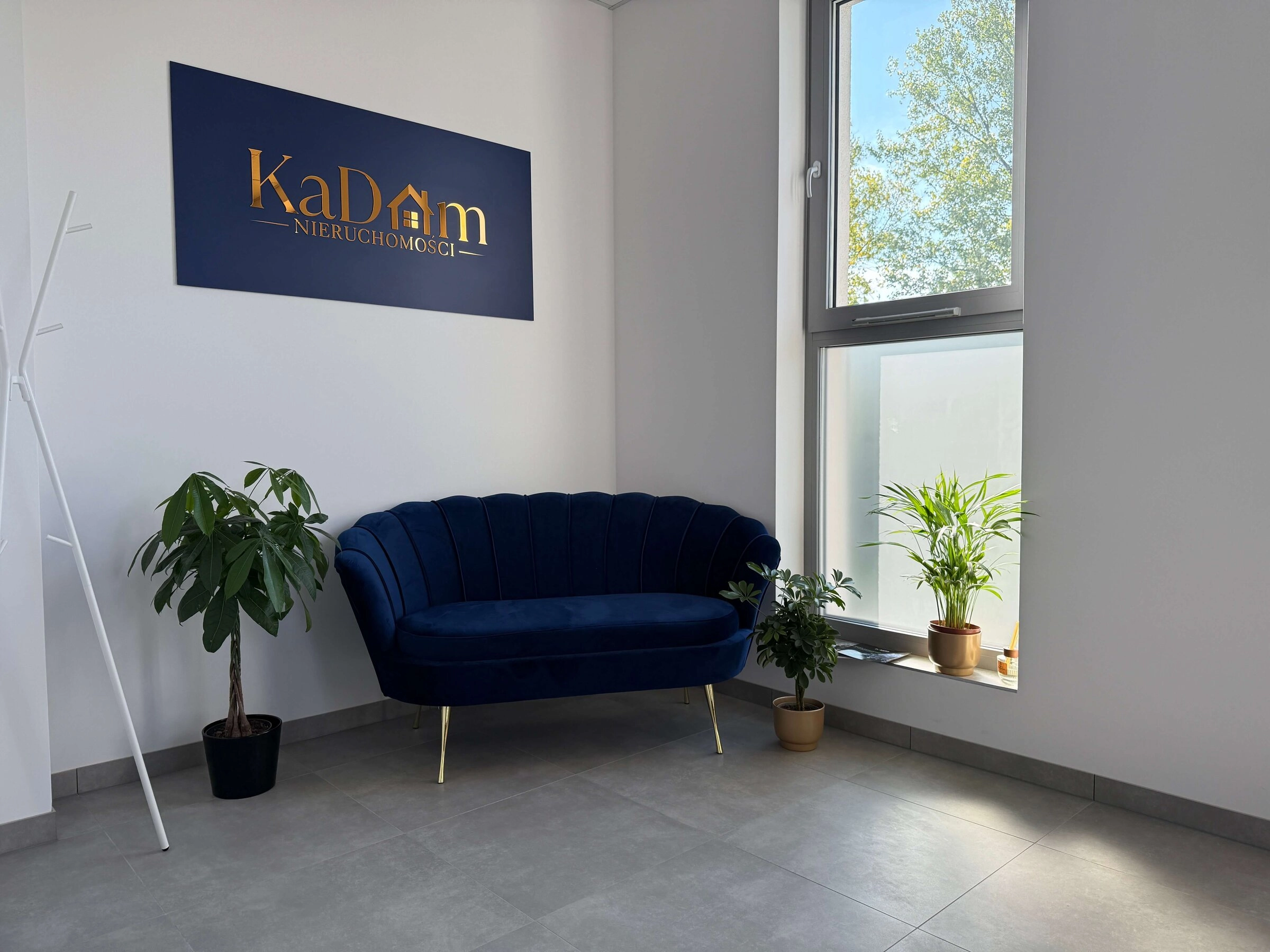 Biuro KaDam — recepcja